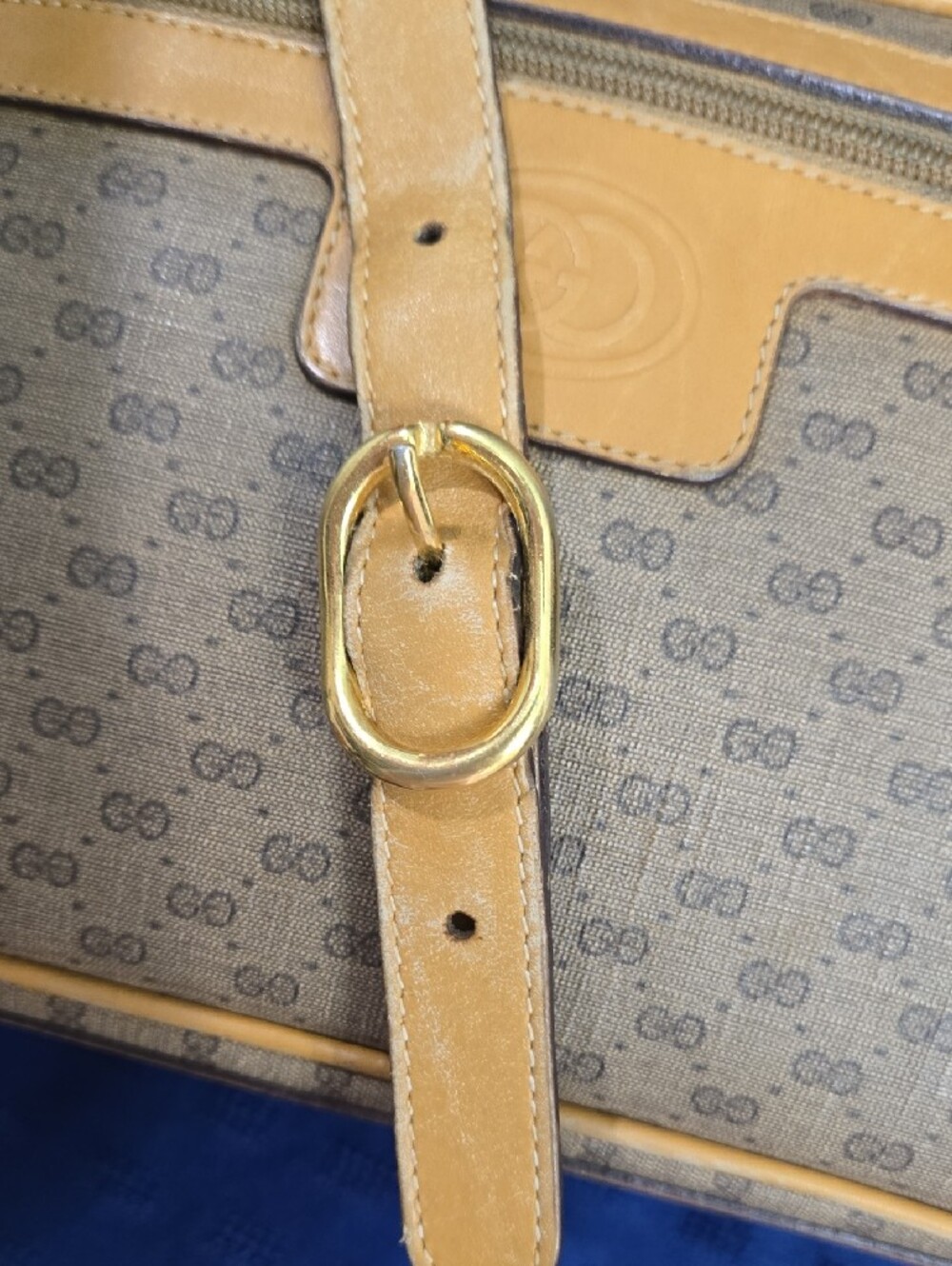 Gucci Beige Brown Monogram Messenger Bag with Tan Leather Trim - Picture 10 of 16
